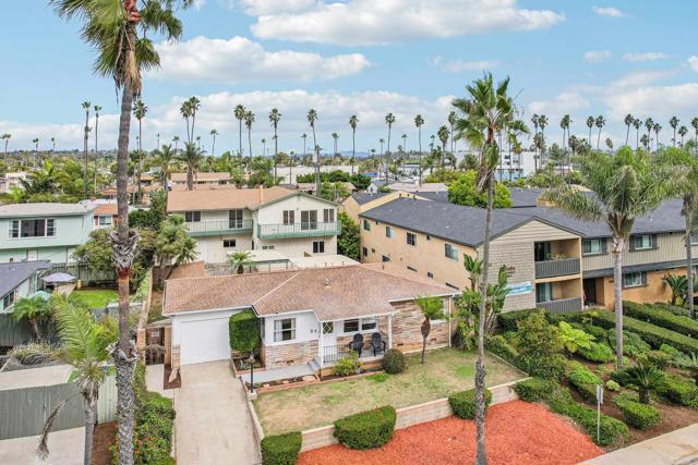 1906 08 S Broadway, Oceanside CA: https://media.crmls.org/mediaz/772510a2-0731-471f-a7ca-fa97cbf57cab.jpg