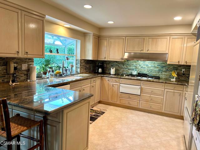 6335 Germania Court, Agoura Hills CA: https://media.crmls.org/mediaz/7726c7c6-0160-425b-81c1-d6381d917a6b.jpg