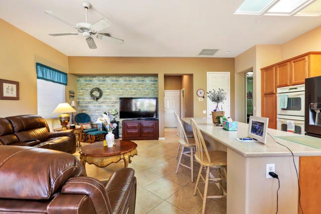 78810 78810 Sunrise Mountain View, Palm Desert CA: https://media.crmls.org/mediaz/77278928-7ac1-42c0-afa7-edf03951f765.jpg