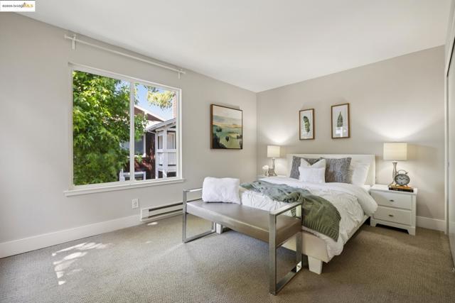 96 Bayside Ct, Richmond CA: https://media.crmls.org/mediaz/77282add-3cc9-4db7-9a44-eca1cc057a10.jpg