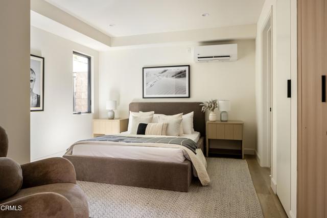 Detail Gallery Image 5 of 31 For 506 1/2 N Sycamore Ave, Los Angeles,  CA 90036 - 4 Beds | 3/1 Baths