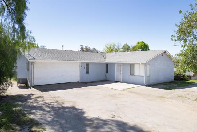 Detail Gallery Image 1 of 1 For 312 B St, Ramona,  CA 92065 - 3 Beds | 1 Baths