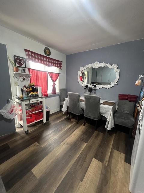 539 45 S 36th Street, San Diego CA: https://media.crmls.org/mediaz/77291d13-0967-4717-bfd5-b1948cc67c0f.jpg