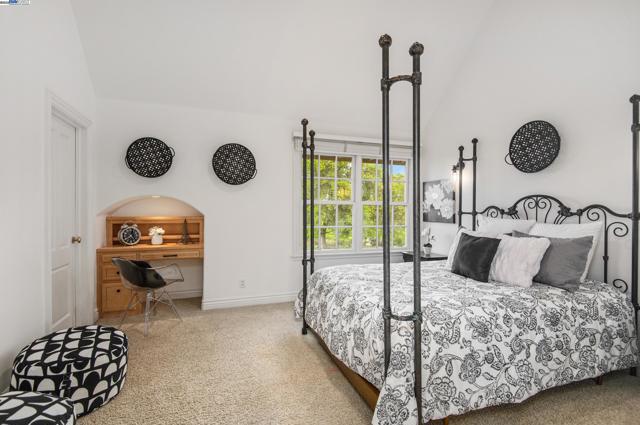 3029 Alburni Ct, Pleasanton CA: https://media.crmls.org/mediaz/7729dfaa-3f77-4c8a-bedf-a7deef00b699.jpg