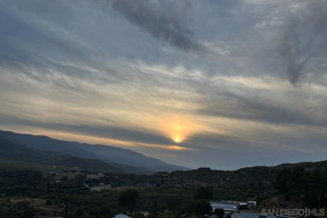 35109 Highway 79, Warner Springs CA: https://media.crmls.org/mediaz/772adf95-d8d7-4612-8c45-ce0781de95e7.jpg