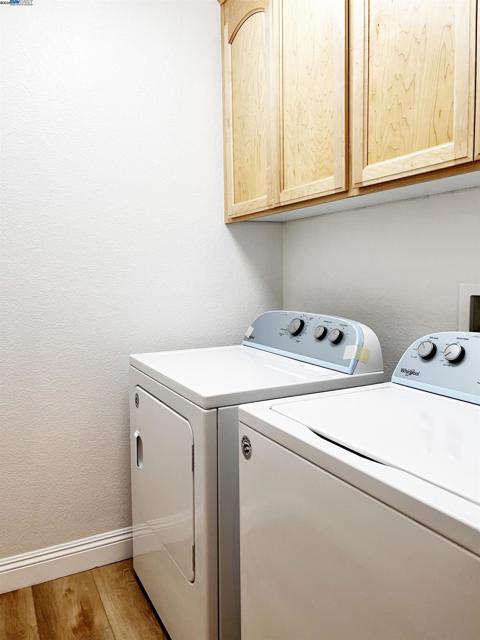49031 Woodgrove Cmn, Fremont CA: https://media.crmls.org/mediaz/772c3613-e5f4-4e82-b694-ab1e821a84a7.jpg