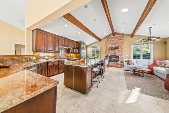 153 Castillo Court, Aptos CA: https://media.crmls.org/mediaz/772c6ddd-9a2c-449b-9c0c-f3d8ab3681f7.jpg