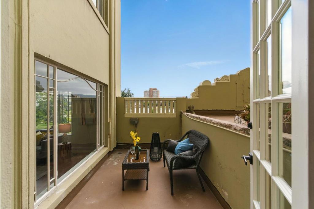 772Cc455 84C9 4866 86F4 21B0115F6B5A 244 Lakeside Drive #2, Oakland, Ca 94612 &Lt;Span Style='BackgroundColor:transparent;Padding:0Px;'&Gt; &Lt;Small&Gt; &Lt;I&Gt; &Lt;/I&Gt; &Lt;/Small&Gt;&Lt;/Span&Gt;