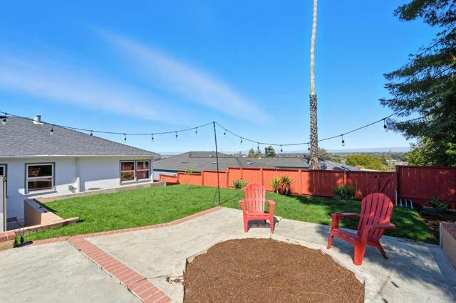 217 W 40th Avenue, San Mateo CA: https://media.crmls.org/mediaz/772d1da7-2e7c-4cd6-8083-a000b014081f.jpg