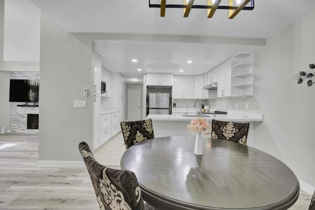 5391 Black Avenue, Pleasanton CA: https://media.crmls.org/mediaz/772e08cd-38f5-4f54-9772-0f5c64f5121a.jpg