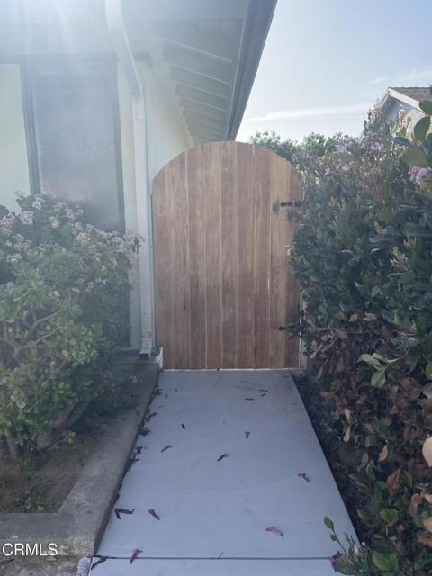 Detail Gallery Image 9 of 11 For 1908 B Sorrel St, Camarillo,  CA 93010 - 2 Beds | 2 Baths