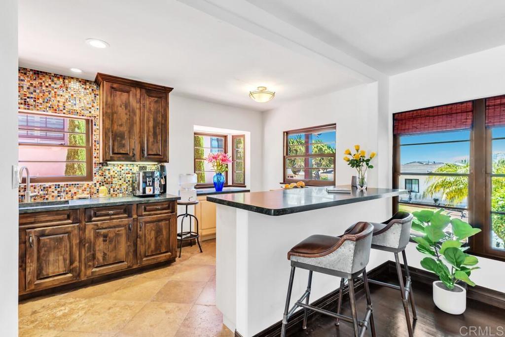 2226 Juan Street - photo 14