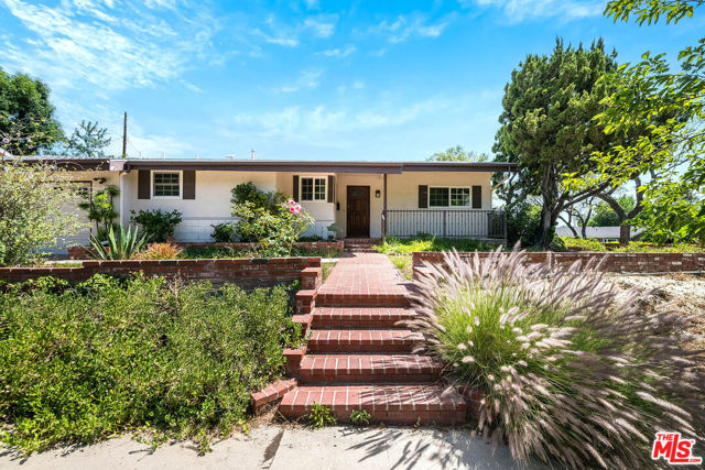 16314 Armstead Street, Granada Hills CA: https://media.crmls.org/mediaz/772e9203-097d-4a01-961e-8d99e59629c8.jpg
