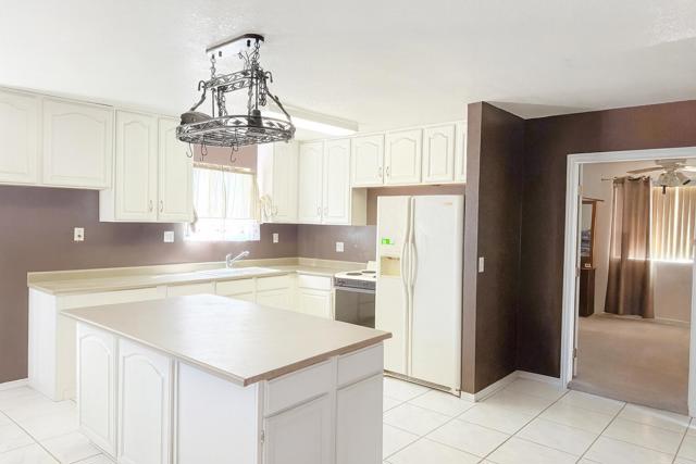 50928 Bell Road, Johnson Valley CA: https://media.crmls.org/mediaz/772f1ebd-f1a4-4b3a-9c69-b2a52cbf5644.jpg