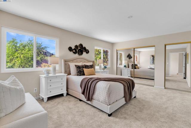 38 Barcelona Pl, Danville CA: https://media.crmls.org/mediaz/77328abc-9c82-4996-84c4-3127864e75e8.jpg