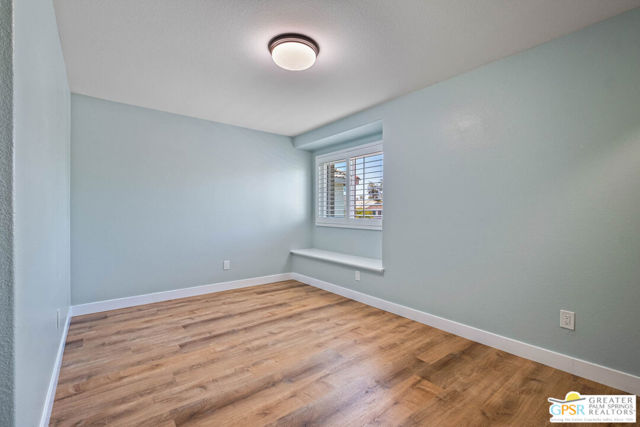 29136 Stonegate Lane, Highland CA: https://media.crmls.org/mediaz/7732cc0d-5b9b-404f-a432-b893285da7cb.jpg