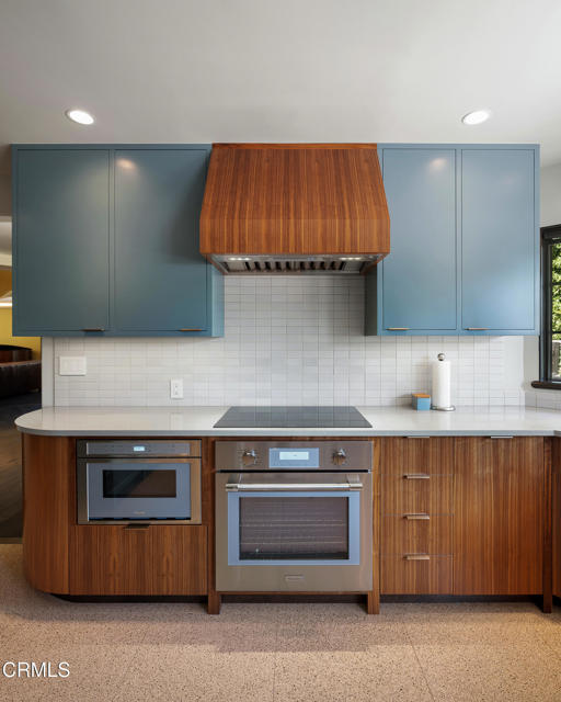 3312 Thorndale Road, Pasadena CA: https://media.crmls.org/mediaz/7733f325-3448-4b21-8011-7f07026cbb55.jpg