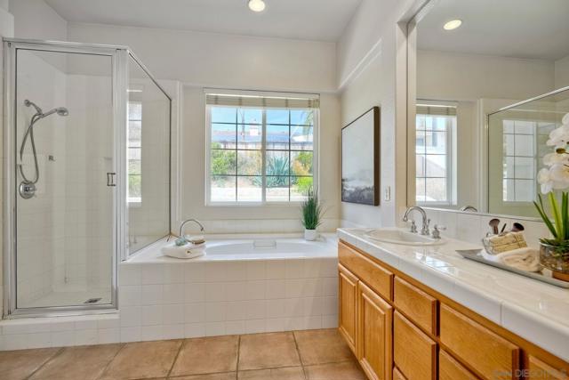 3136 Ferncreek Ln., Escondido CA: https://media.crmls.org/mediaz/773405ea-a3f8-4fd0-aff7-bb7e8769ddd5.jpg