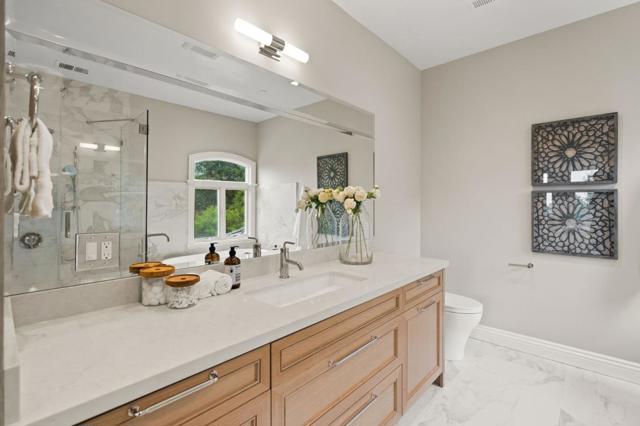 1535 Lakeview Drive, Hillsborough CA: https://media.crmls.org/mediaz/7734d9d4-6f17-4a9e-b1f7-b0eeff649b4f.jpg
