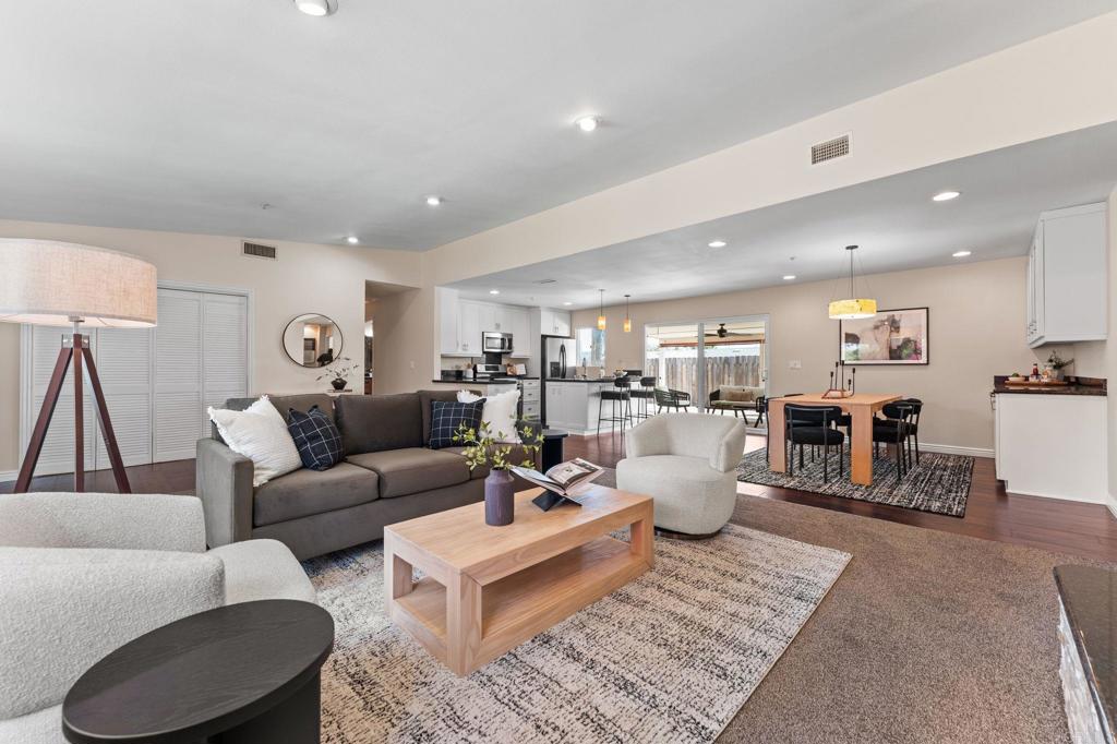 1091 Nightingale Place - photo 2
