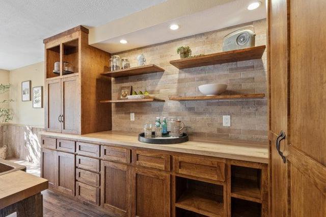 756 Duffin Drive, Hollister CA: https://media.crmls.org/mediaz/77357fc9-0e12-4528-821c-cfa56fcae0cb.jpg