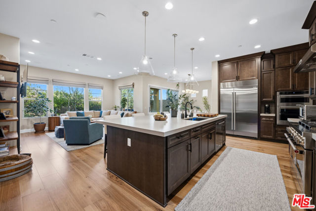 11728 Canoga Avenue photo 6