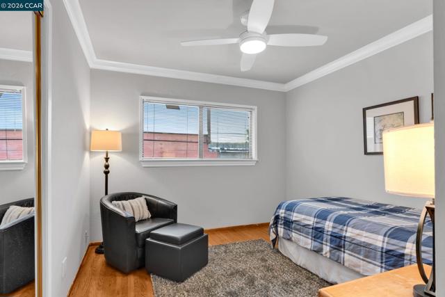 Image 27 of 49 For 2081 Essenay Ave