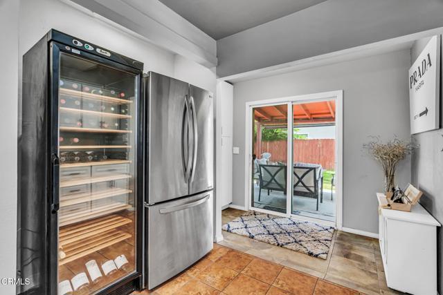 1455 E California Avenue, Glendale CA: https://media.crmls.org/mediaz/77361172-cd90-458a-8ee7-4fafc014fd0d.jpg
