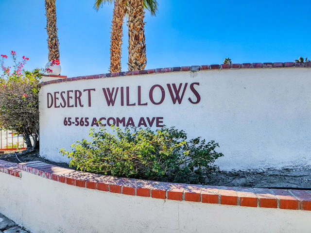 65565 Acoma Avenue, Desert Hot Springs CA: https://media.crmls.org/mediaz/77374d8d-5d81-4bf0-88bf-89d0e4dd5fb5.jpg