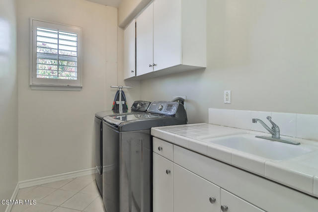 164 Via Sandra, Newbury Park CA: https://media.crmls.org/mediaz/77378847-4589-4de9-b28f-674cff339197.jpg