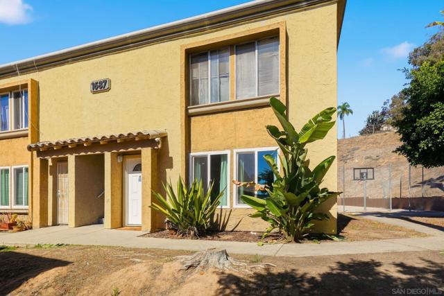 1687 Pentecost Way, San Diego CA: https://media.crmls.org/mediaz/773799e2-2d43-44df-84ac-5cf333f57f9a.jpg