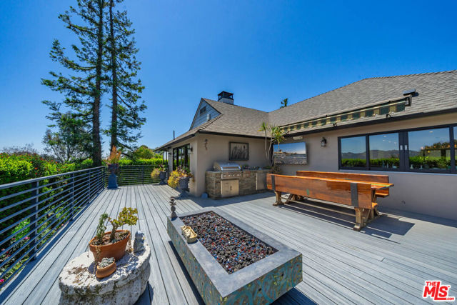 2841 Montcalm Avenue, Los Angeles CA: https://media.crmls.org/mediaz/7737c144-5afb-43da-8b86-bc780f99f6a2.jpg