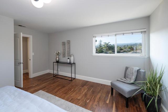 1035 Valota Road, Redwood City CA: https://media.crmls.org/mediaz/77384fcd-f092-4a60-af42-21f07bbb2c45.jpg