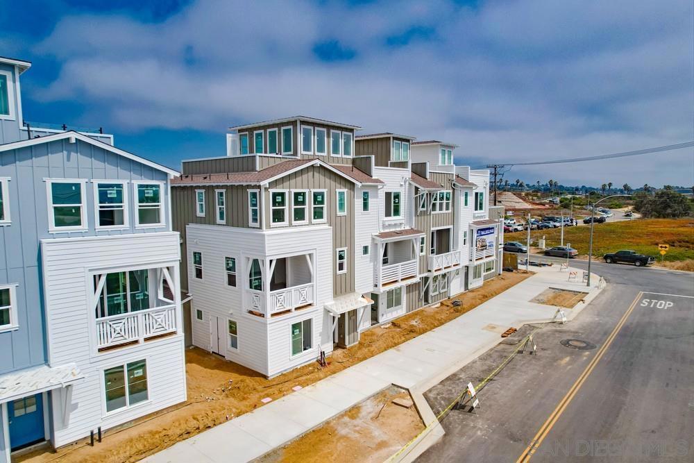 MLS #250033789SD img 2