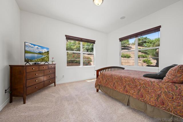 1272 Chateau Montelena, Bonsall CA: https://media.crmls.org/mediaz/77395e7c-cc1b-41dd-8ef5-083746aa35cc.jpg