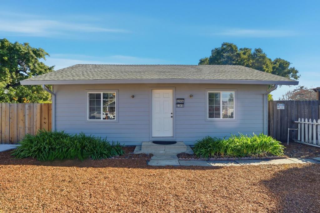 https://media.crmls.org/mediaz/773a5dba-9365-409c-9c0a-de903457487d.jpg?preset=X-Large