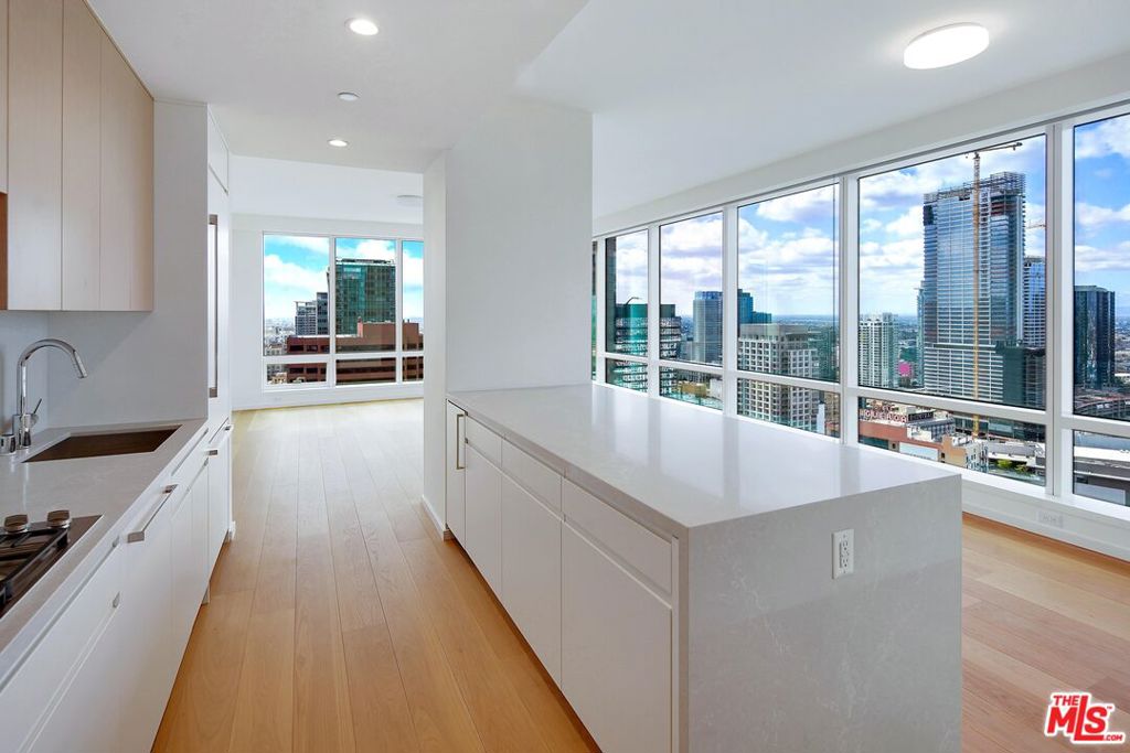877 Francisco Street #3209