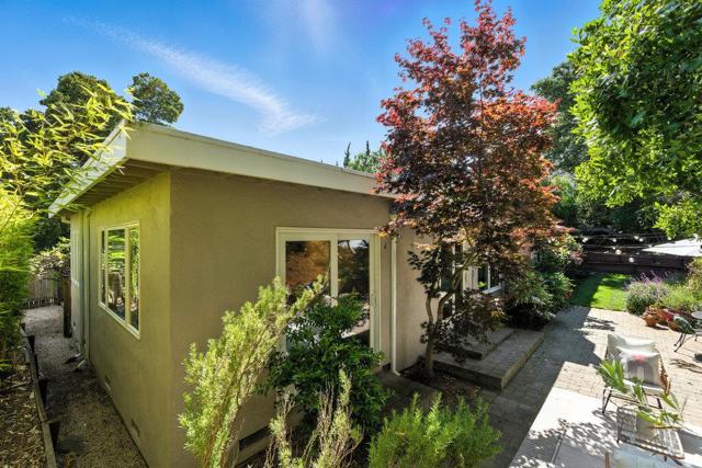 1884 Randall Road, San Mateo CA: https://media.crmls.org/mediaz/773abfb3-75b5-41dc-90ea-b769b3a9ea1d.jpg