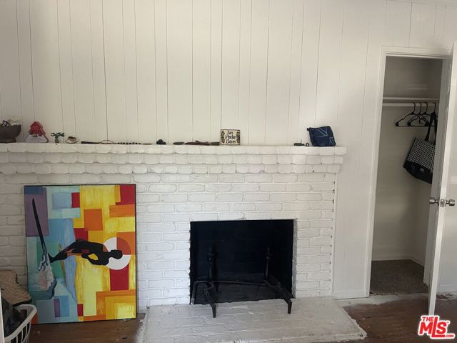 3921 Don Diablo Drive, Los Angeles CA: https://media.crmls.org/mediaz/773b7c03-6594-4472-9c0d-d4a713611fdf.jpg