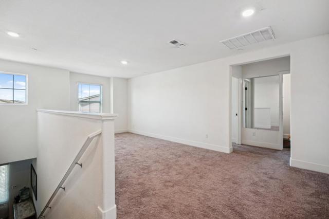 1666 Oak Street, Los Banos CA: https://media.crmls.org/mediaz/773b83e2-3941-45ff-b5c6-ca3b1adf2393.jpg