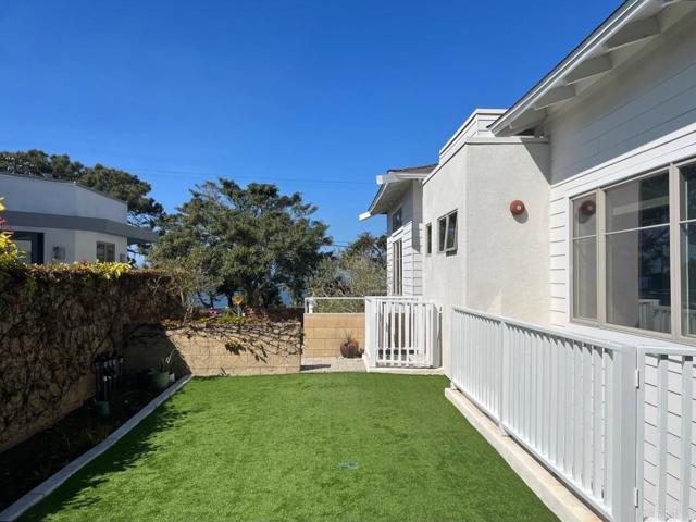 Image 9 of 16 For 611 Stratford Ct
