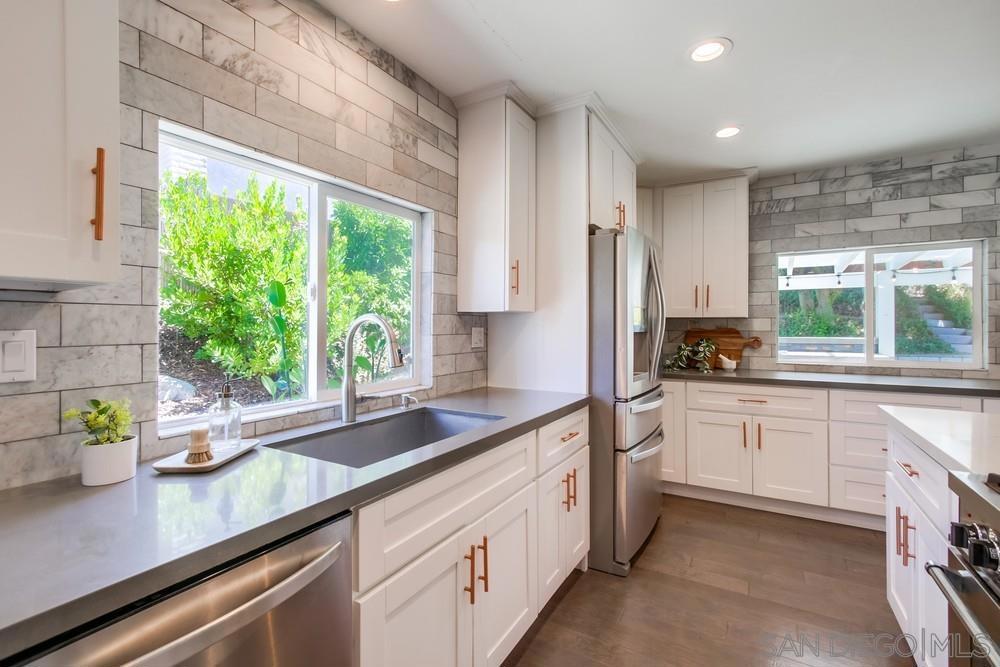 MLS #250035430SD image #15