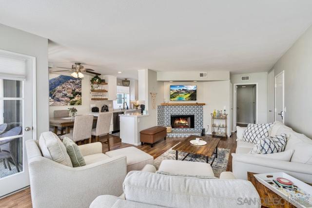 3820 Groton St, San Diego CA: https://media.crmls.org/mediaz/773e5c2d-c86d-4eaa-ae45-5884fef2abcd.jpg