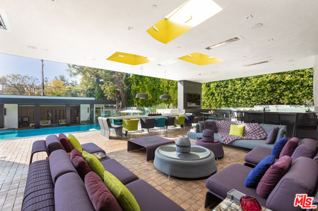 Image 34 of 53 For 809 Rexford Drive