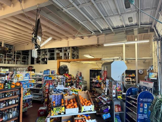 3876 3876 El Camino Real, Palo Alto CA: https://media.crmls.org/mediaz/773ebd73-e2aa-42ff-bca1-0add5de44ec0.jpg