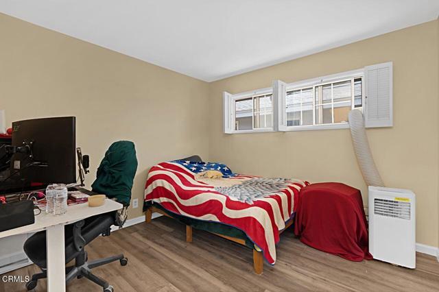 Detail Gallery Image 27 of 41 For 1127 Douglas Ave, Oxnard,  CA 93030 - 4 Beds | 2 Baths