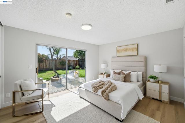 Image 17 of 47 For 5981 Skylinks