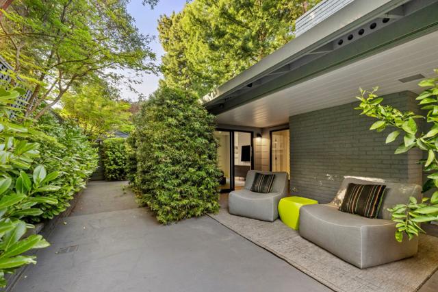244 Roblar Avenue, Hillsborough CA: https://media.crmls.org/mediaz/77400fb6-4963-489d-bc30-1765c43d9373.jpg