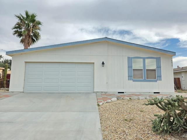 16650 Avenida Rambla, Desert Hot Springs CA: https://media.crmls.org/mediaz/77404ca5-0460-412c-ac90-35f959b3de25.jpg