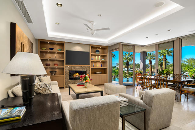 45 Mirada Circle, Rancho Mirage CA: https://media.crmls.org/mediaz/7741b3d0-11df-4f47-8720-89cff00cea89.jpg